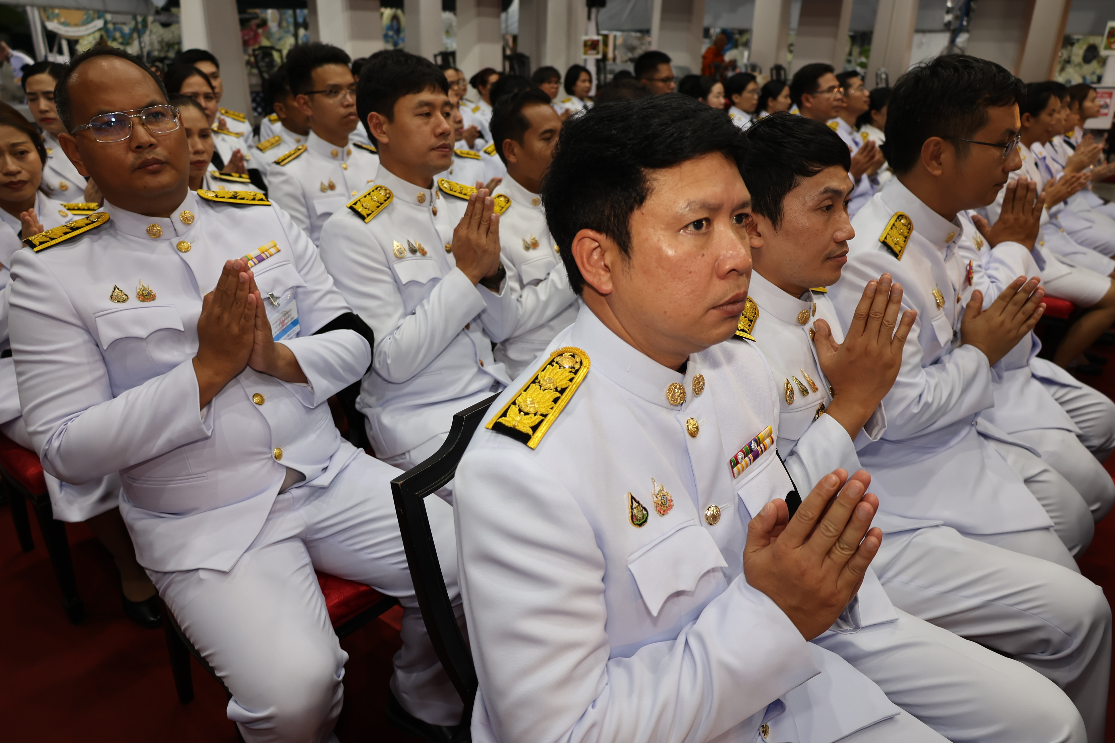 title - สำนักงานการปฏิรูปที่ดินเพื่อเกษตรกรรม รับพระราชทานพระบรมราชานุญาตให้ร่วมเป็นเจ้าภาพบำเพ็ญกุศลถวายพระบรมศพ สมเด็จพระนางเจ้าสิริกิติ์ พระบรมราชินีนาถ พระบรมราชชนนีพันปีหลวง (Re-post)